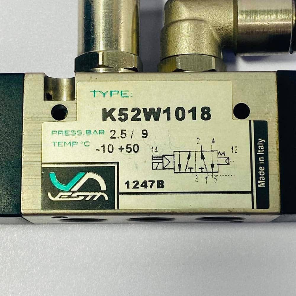 14. K52W1018 (4)
