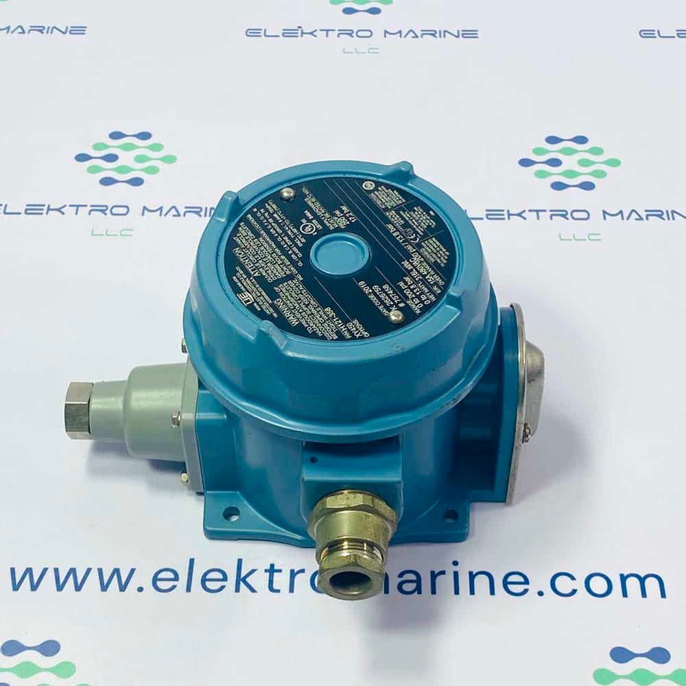 United Electric Control H121-358 XY450 | Range:- 0 to 200 psi